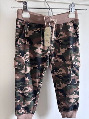 Camo Fleece Cargo Joggers